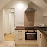 Large 2 Ensuite Bedroom Flat With Lovely Views *