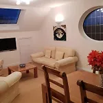 Large 2 Ensuite Bedroom Flat With Lovely Views *