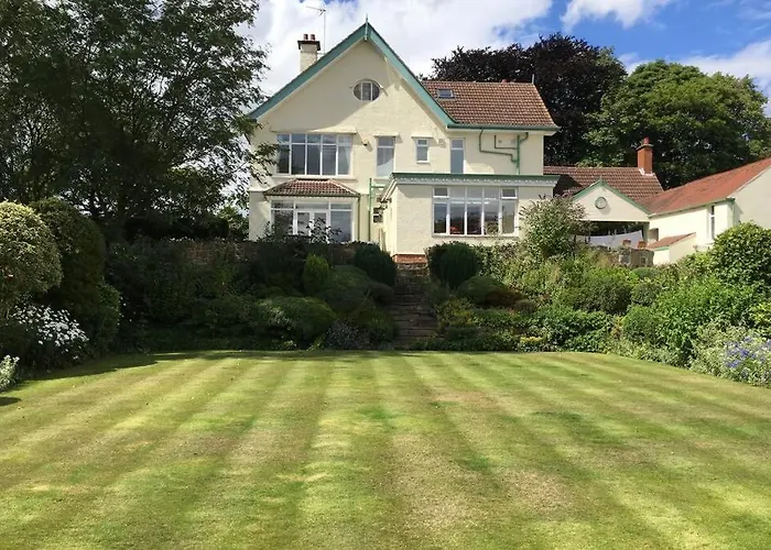 Apartment Large 2 Ensuite Bedroom Flat With Lovely Views *